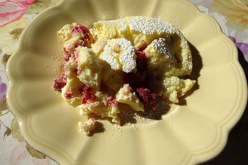Topfenauflauf mit Beeren Topfenauflauf mit Beeren