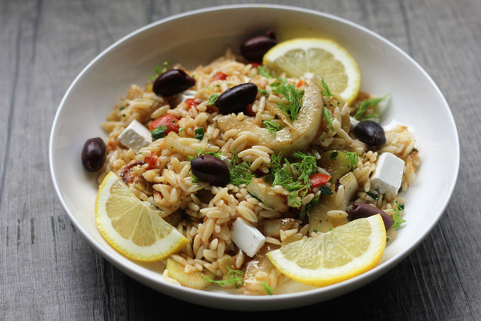 Griechischer Nudelsalat mit Fenchel