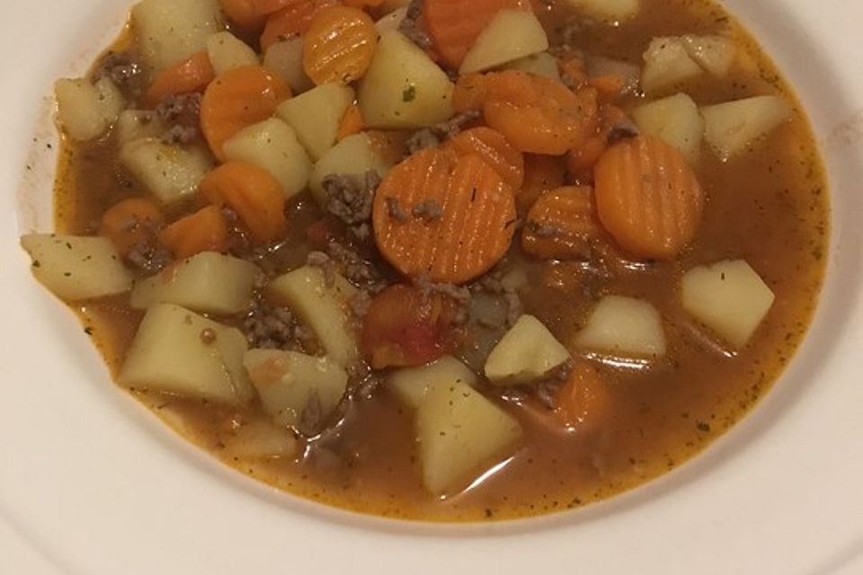 Hackfleisch-Kartoffel-Suppe