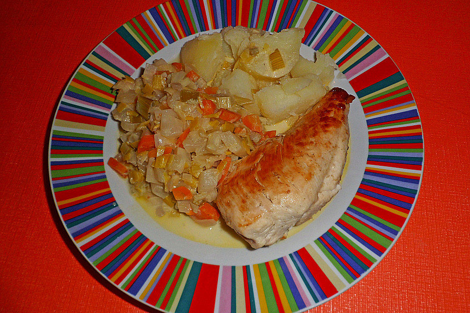 Porree mit Fenchel und Möhren