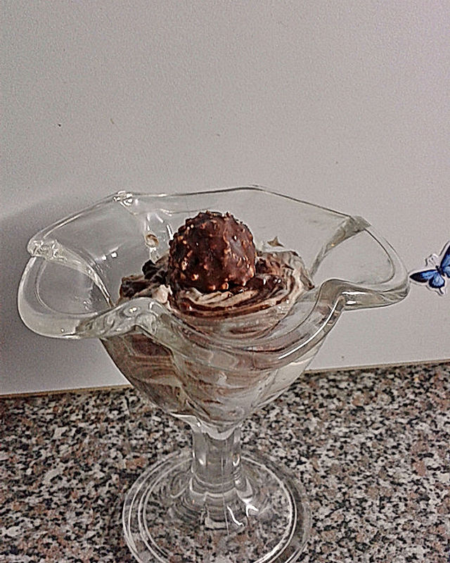 Cremiges Mascarpone-Kokos-Dessert