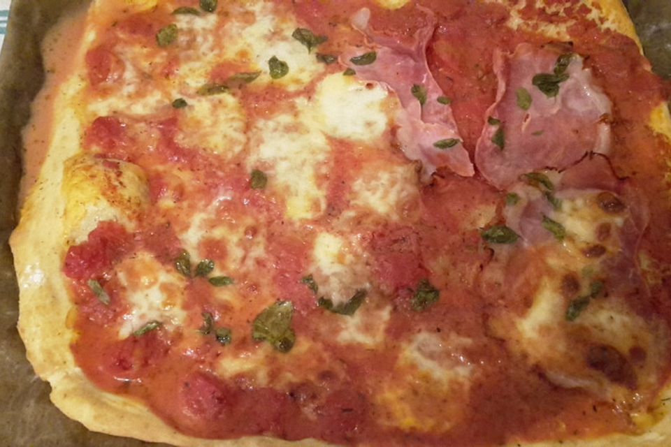 Pizza oder Minipizzen mit Kefir