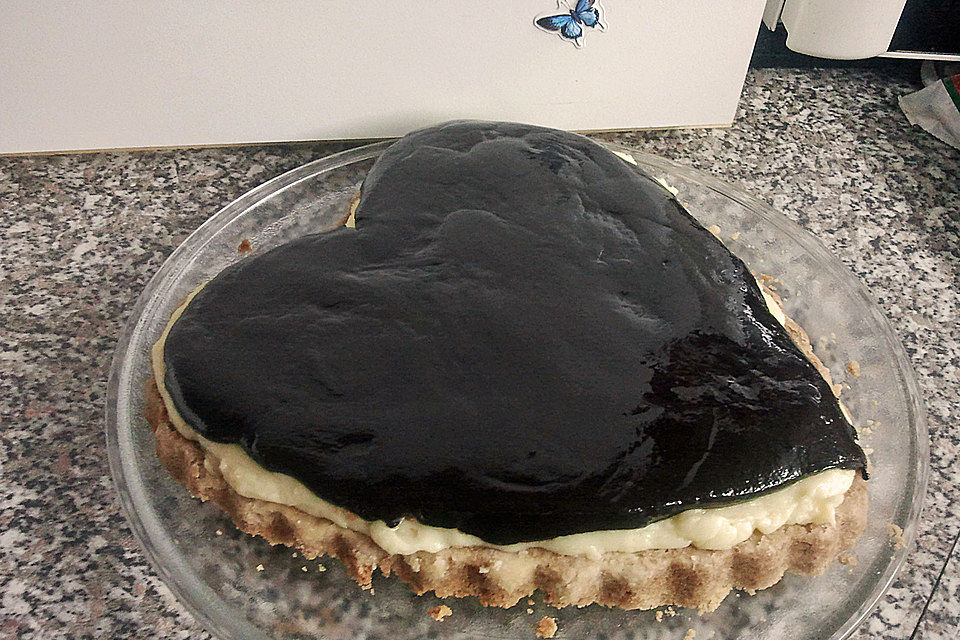 Knusprige Buttercreme-Schoko-Torte