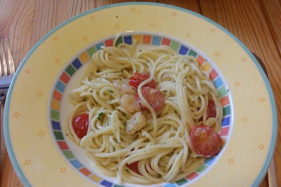 Spaghetti mit Garnelen in Sahnesoße