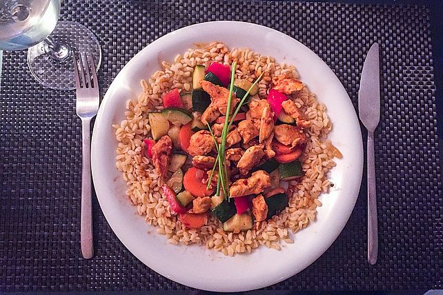 Gemüse-Hähnchen-Pfanne mit Ebly von BeckyBloomwood| Chefkoch