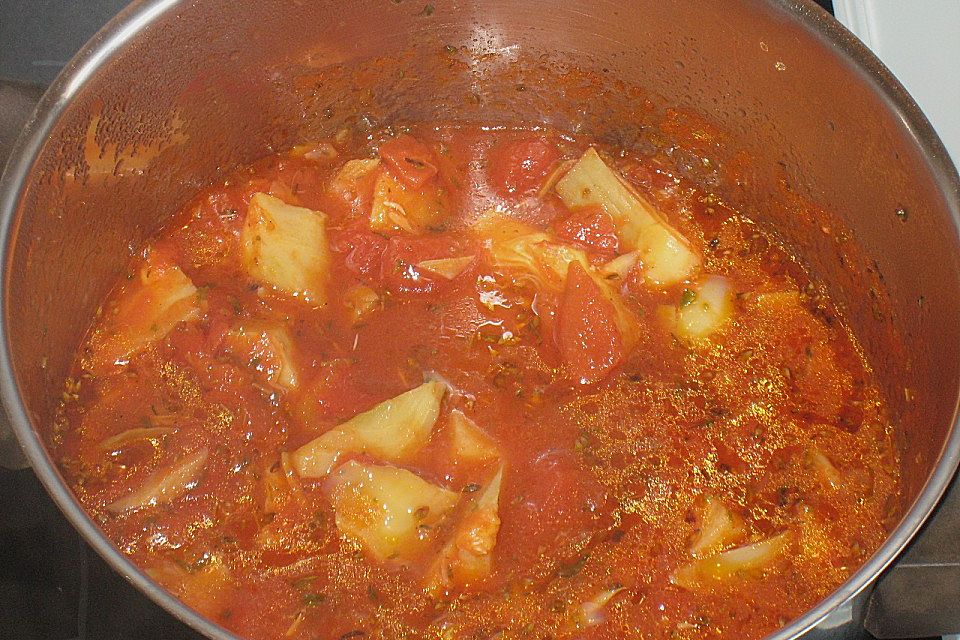 Tomatensoße mit Artischocken zu Pasta