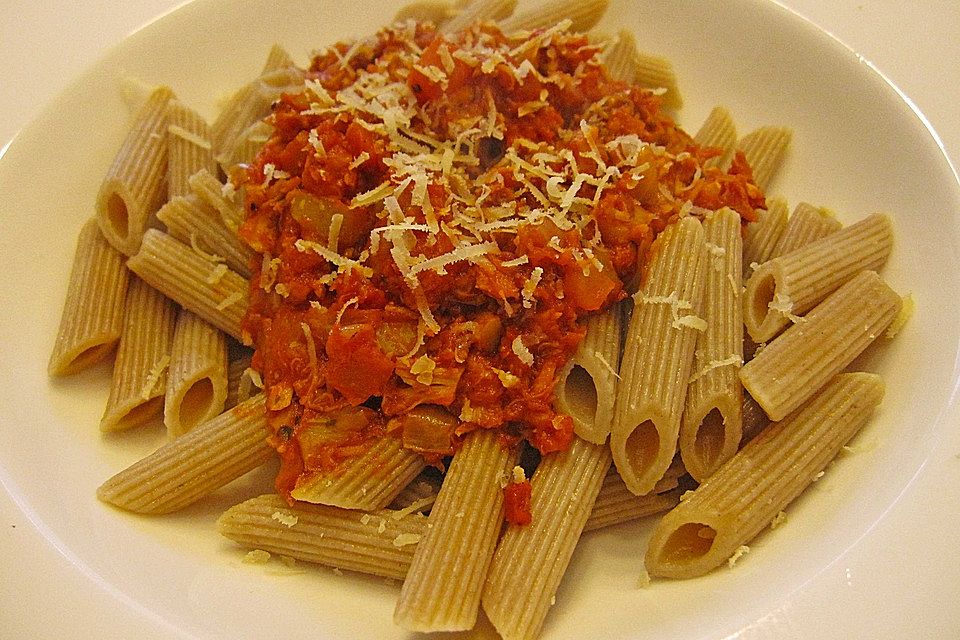 Tomatensoße mit Artischocken zu Pasta