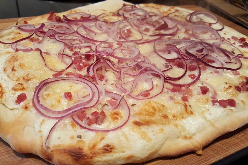 Elsässer Flammkuchen