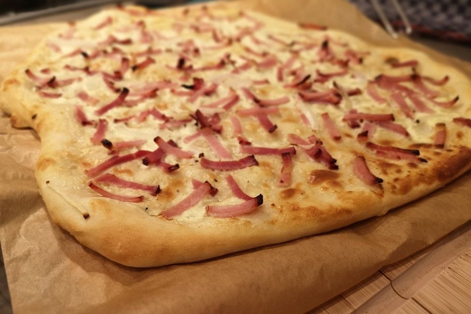 Elsässer Flammkuchen