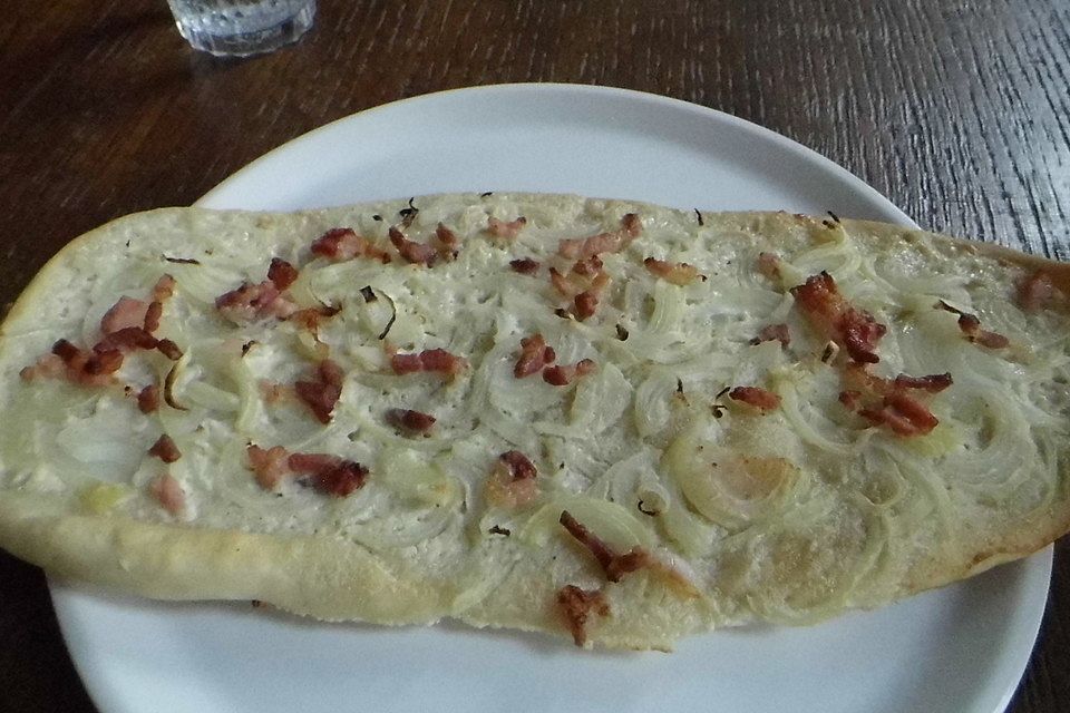 Elsässer Flammkuchen