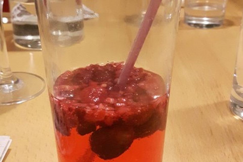 Bacardi Razz-Cocktail mit Sprite