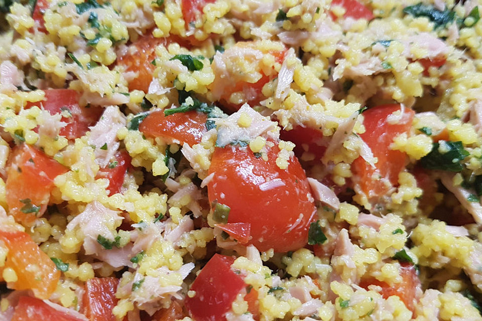 Couscous-Salat mit Thunfisch Couscous-Salat mit Thunfisch