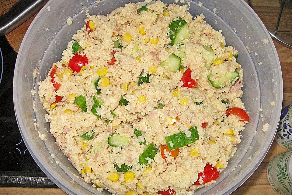 Couscous-Salat mit Thunfisch Couscous-Salat mit Thunfisch