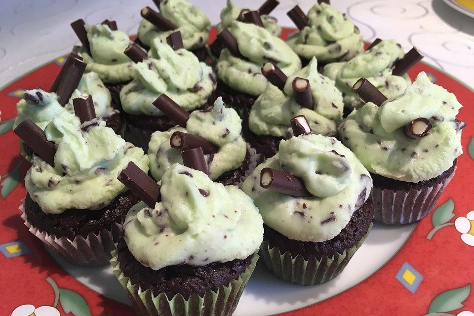 Schoko-Mint Cupcakes mit After-Eight Frosting