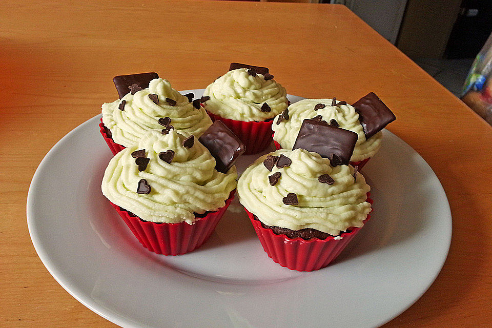 Schoko-Mint Cupcakes mit After-Eight Frosting