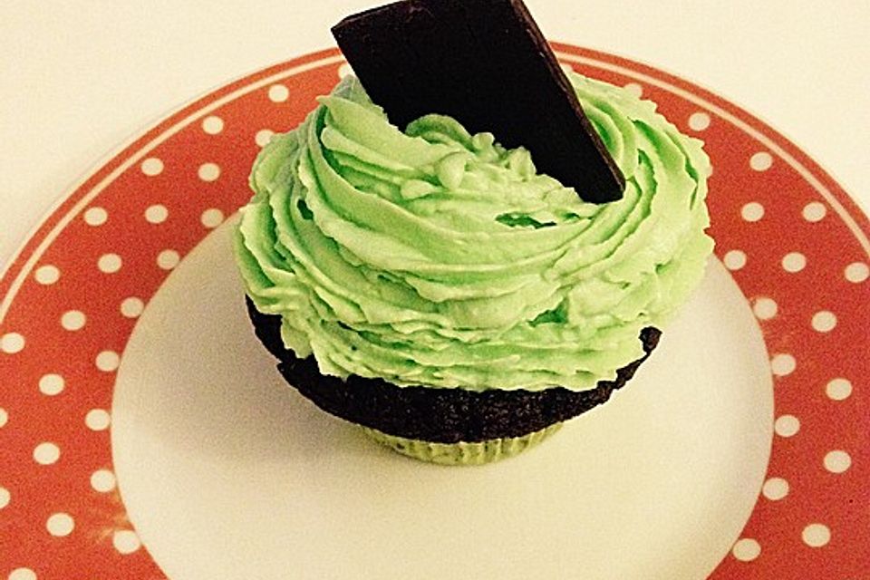 Schoko-Mint Cupcakes mit After-Eight Frosting