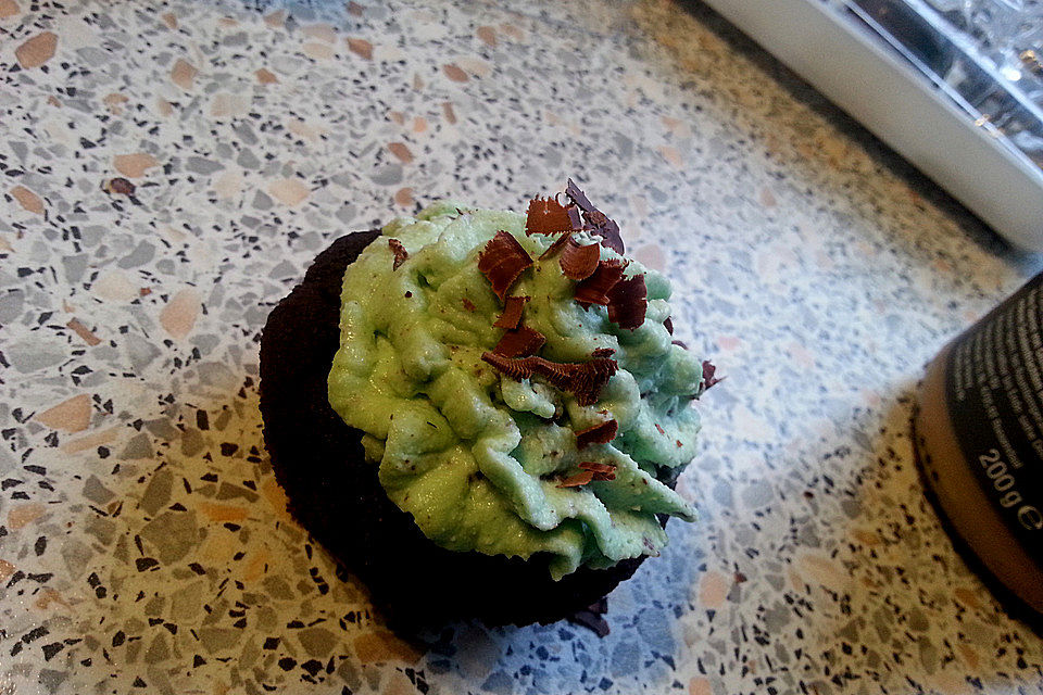 Schoko-Mint Cupcakes mit After-Eight Frosting