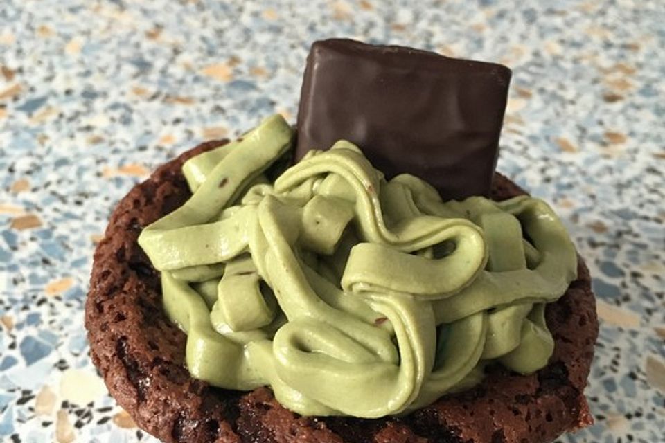 Schoko-Mint Cupcakes mit After-Eight Frosting