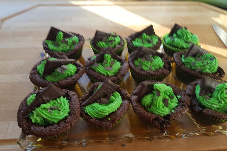 Schoko-Mint Cupcakes mit After-Eight Frosting