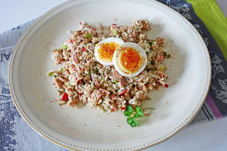 Reissalat mit Thunfisch