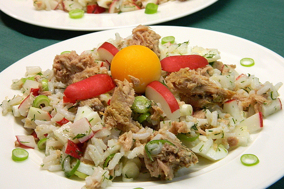 Reissalat mit Thunfisch