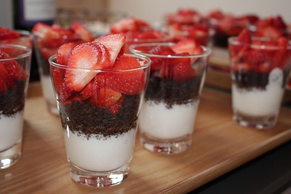 Oreo-Erdbeer-Trifle