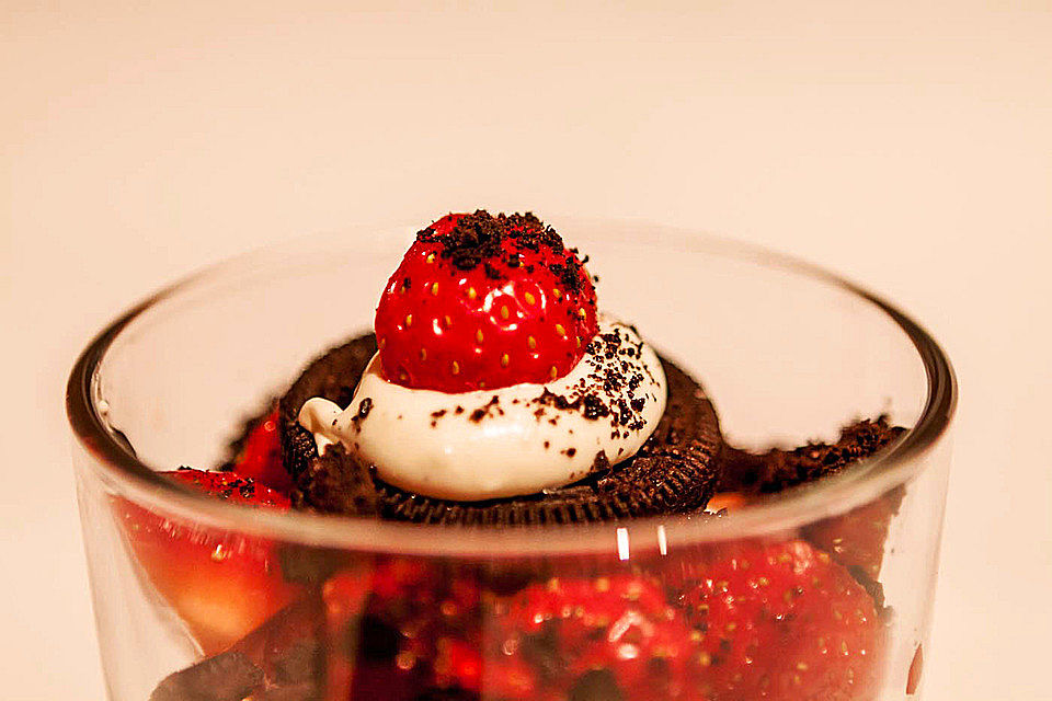 Oreo-Erdbeer-Trifle