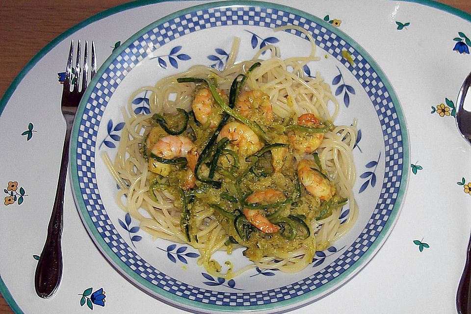 Zucchini - Spaghetti mit Krabben