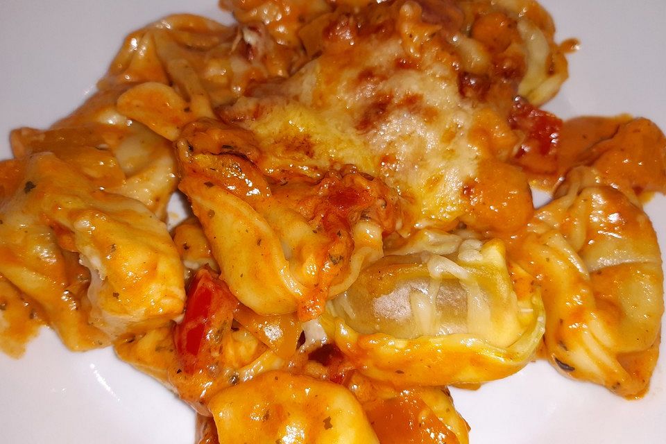 Tortellini al forno mit Paprika