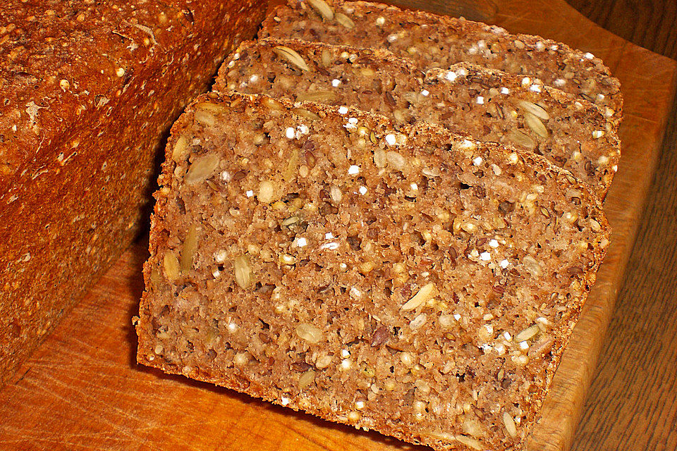 Mehrkorn-Saaten-Brot