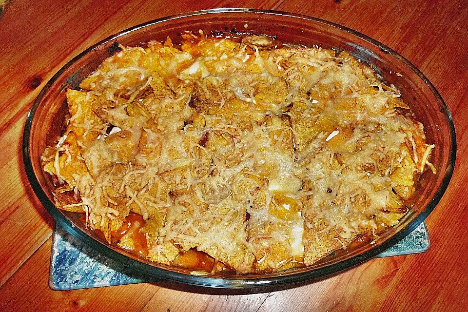 Auflauf mit Hühnchen und Tortillachips