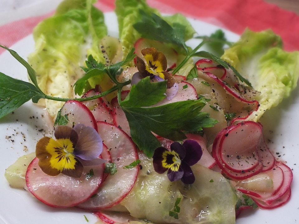 Gurken-Radieschen-Salat von Baumfrau| Chefkoch