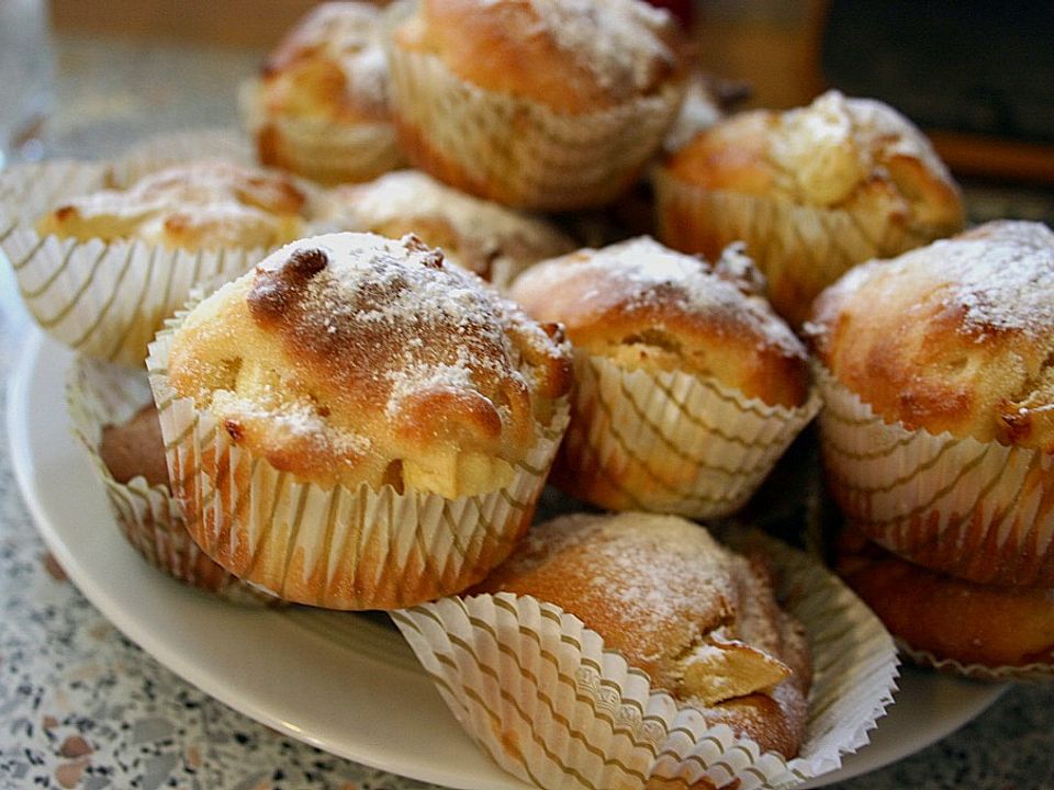 Apfel - Quark - Muffins von JosephineB| Chefkoch Apfel - Quark - Muffins von JosephineB| Chefkoch