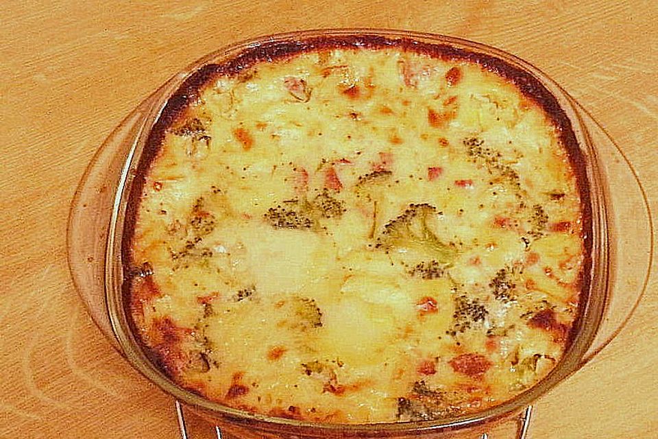 Brokkoli-Kartoffel-Gratin mit Käsecreme