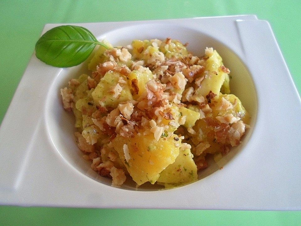 Kartoffelsalat mit Nüssen und Pesto| Chefkoch