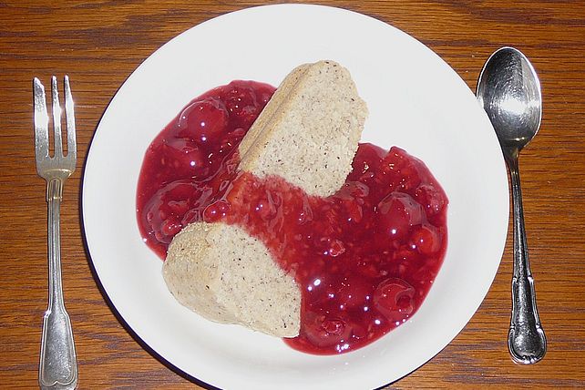 schwobamädles Haselnuss-Pudding mit Kirsch-Himbeer-Grütze von ...