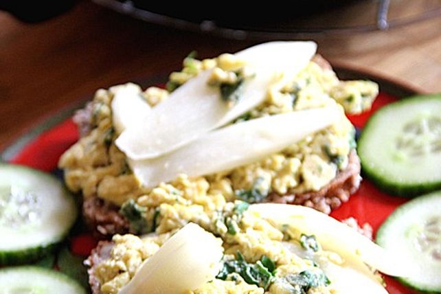 Kräuterrührei mit weißem Spargel| Chefkoch