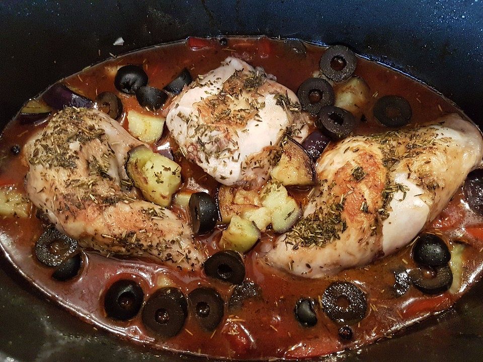 Kaninchen in Tomaten - Rotweinsauce (Maltesische Nationalspezialität ...