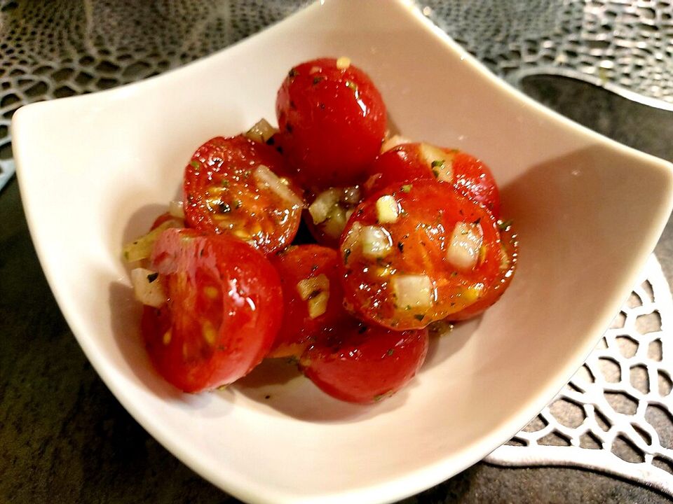 Tomaten-Zwiebel-Salat von Rumpel222| Chefkoch