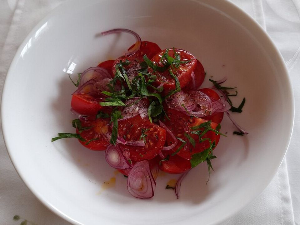 Tomaten-Zwiebel-Salat von Rumpel222| Chefkoch