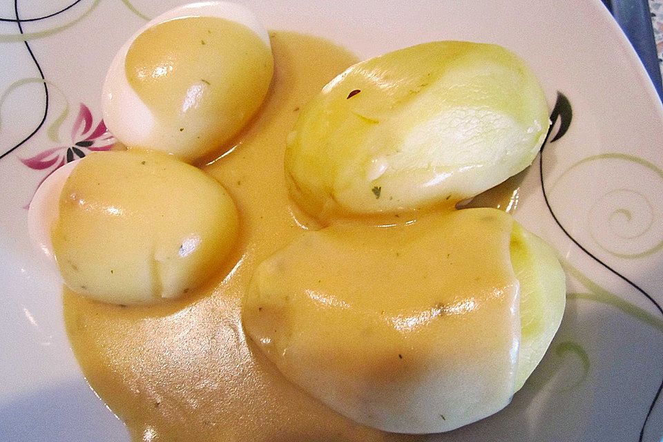 Eier mit Senfsoße Eier mit Senfsoße