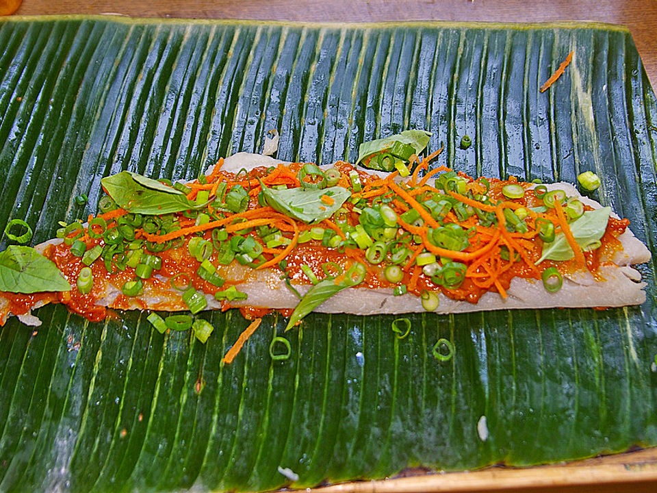 Fischfilet im Bananenblatt gegrillt, thailändische Art von BBQ-Queen ...