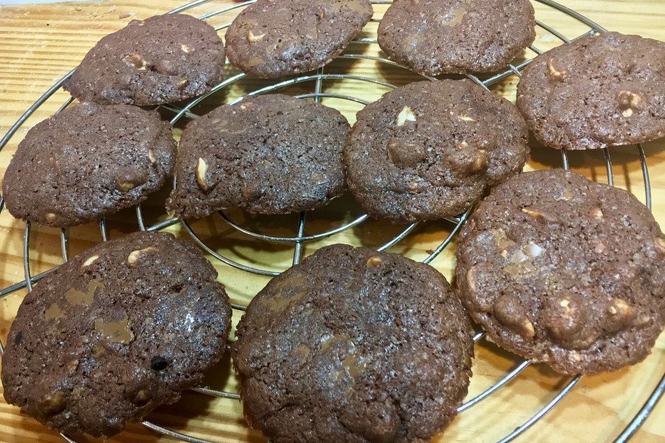 Triple Chocolate Chip Cookies