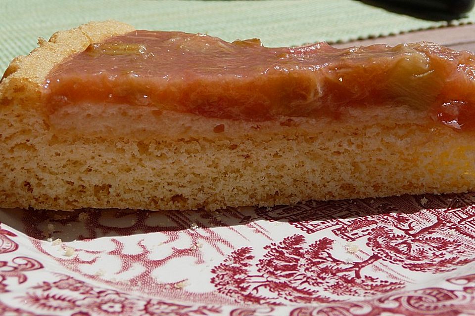 Rhabarber-Pudding-Kuchen