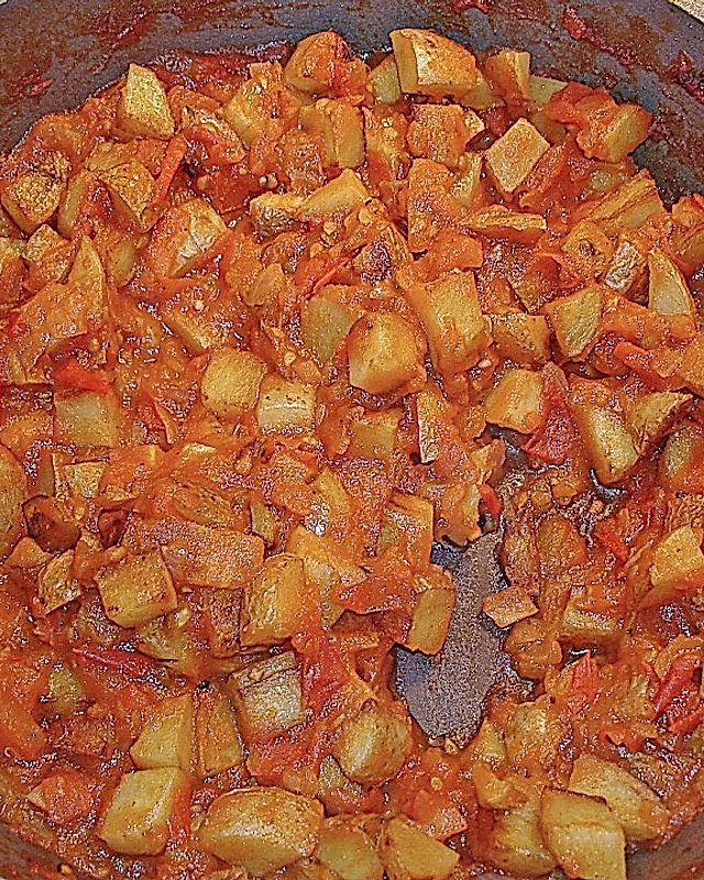 Kartoffel - Tapa mit scharfer Sauce