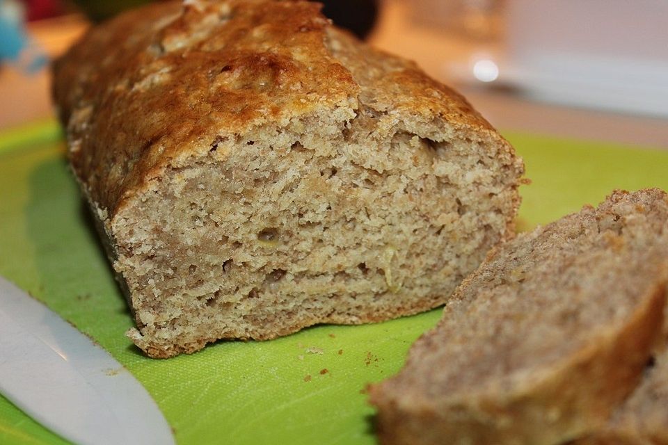 Bananenbrot mit Mandeln