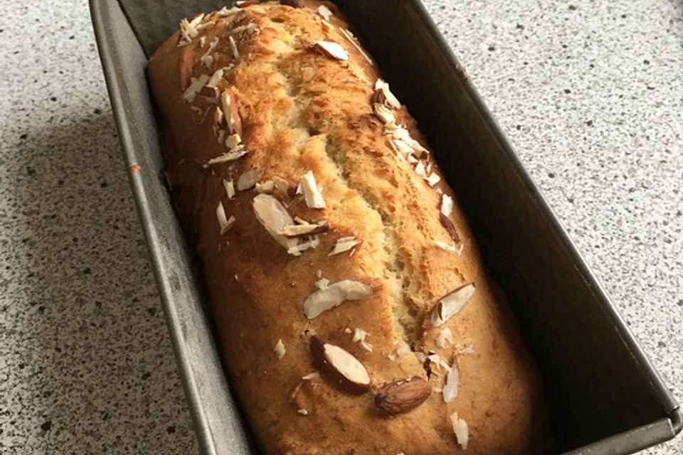 Bananenbrot mit Mandeln