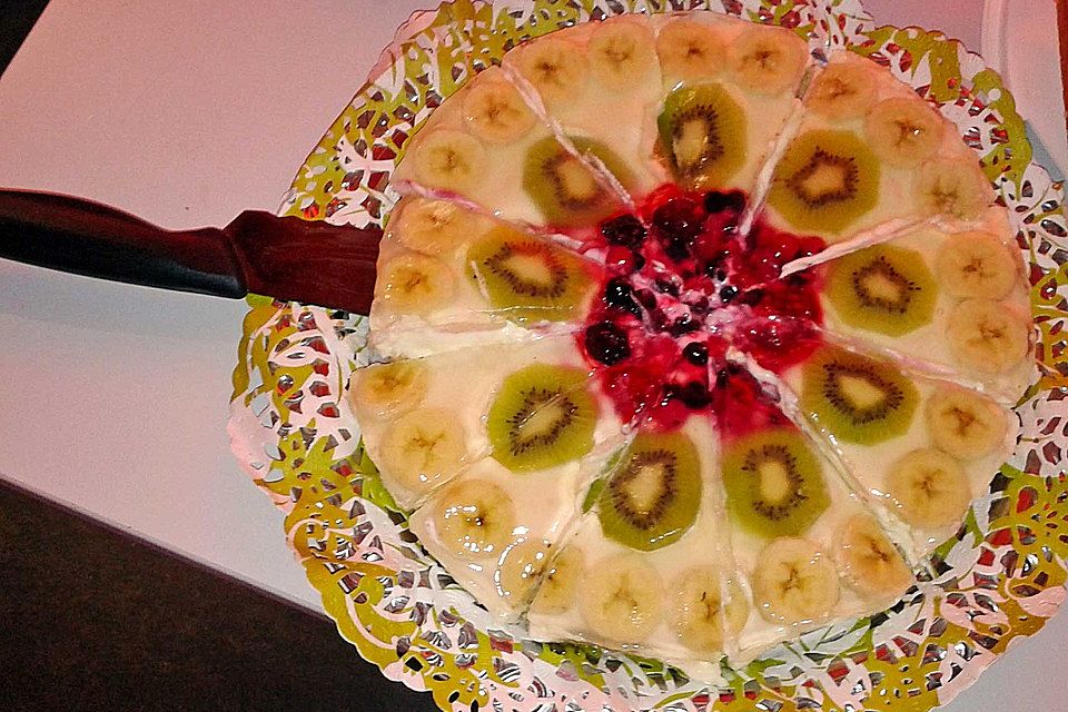 Frischkäsekuchen mit Obst