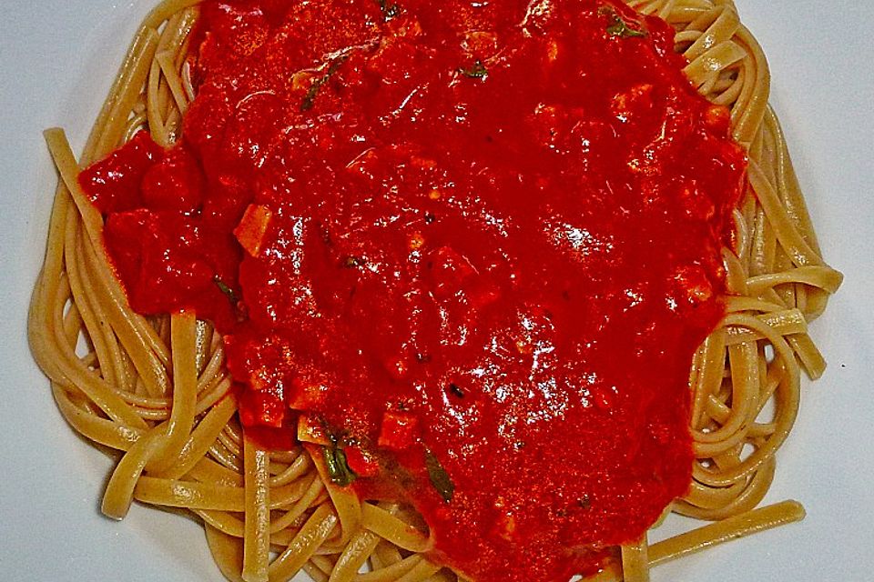 Spaghetti mit Tomatensauce alla napoletana