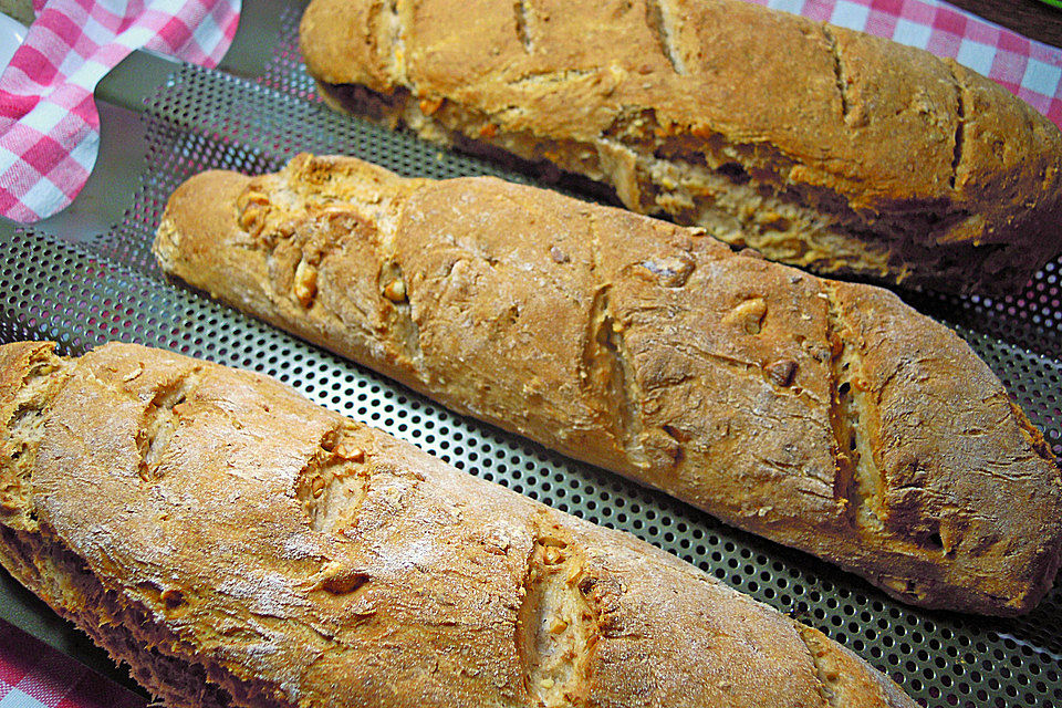 Walnuss-Cashew-Baguettes